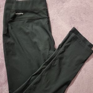 Columbia Women's Back Beauty L Skinny Leg Travel Pant Black